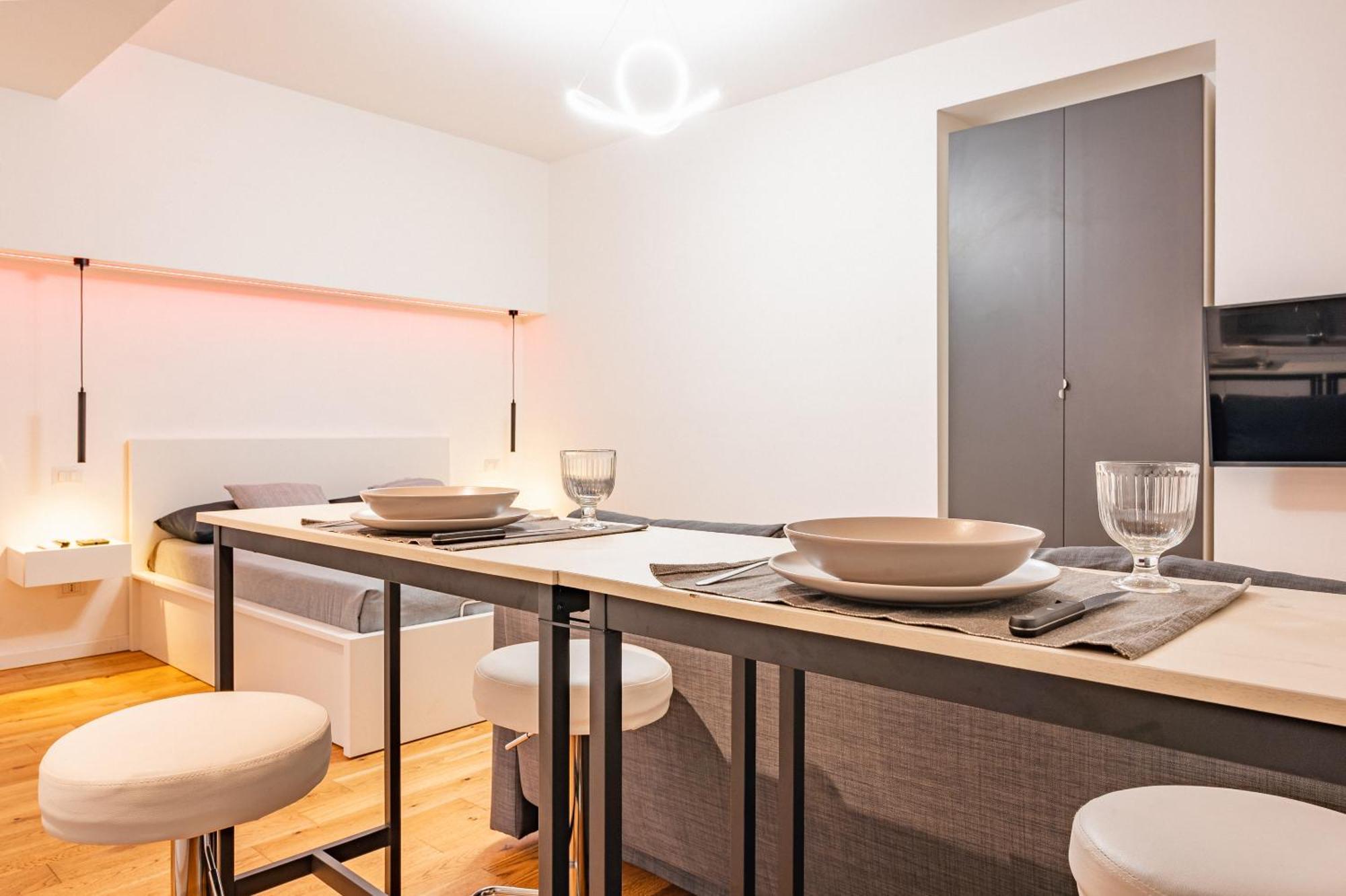 Exclusive Led House Garibaldi Fs Apartment Milan Exterior photo