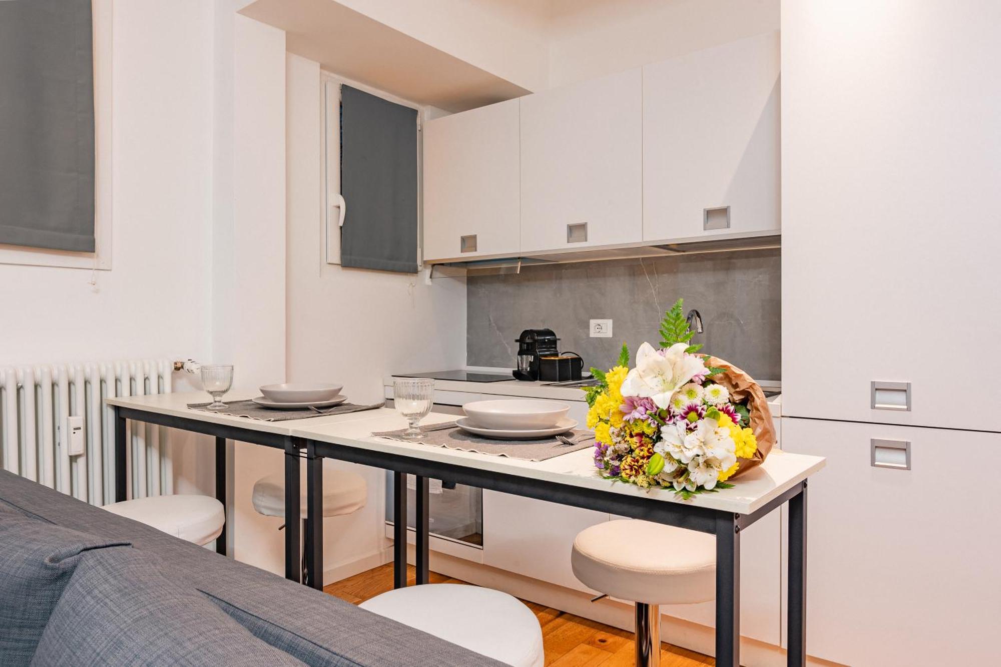 Exclusive Led House Garibaldi Fs Apartment Milan Exterior photo